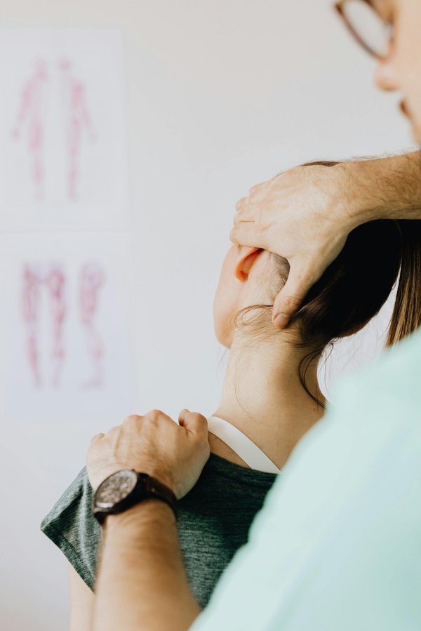 Experience comprehensive care with a west malling chiropractor