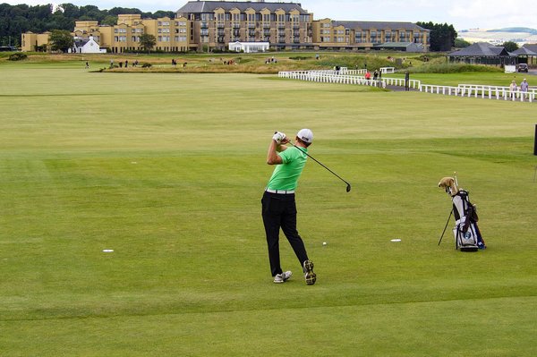 Discover luxurious st andrews golf course tours from edinburgh
